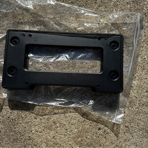 BMW FRONT LICENSE PLATE BRACKET